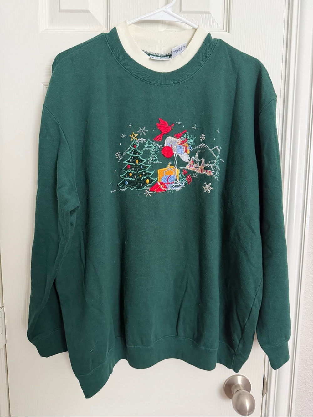 Bobbie Brooks Vintage Green Christmas Sweatshirt Cardinals Tree Embroidered